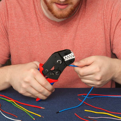 Pince a sertir sertit fils electriques rouge bleu jaune